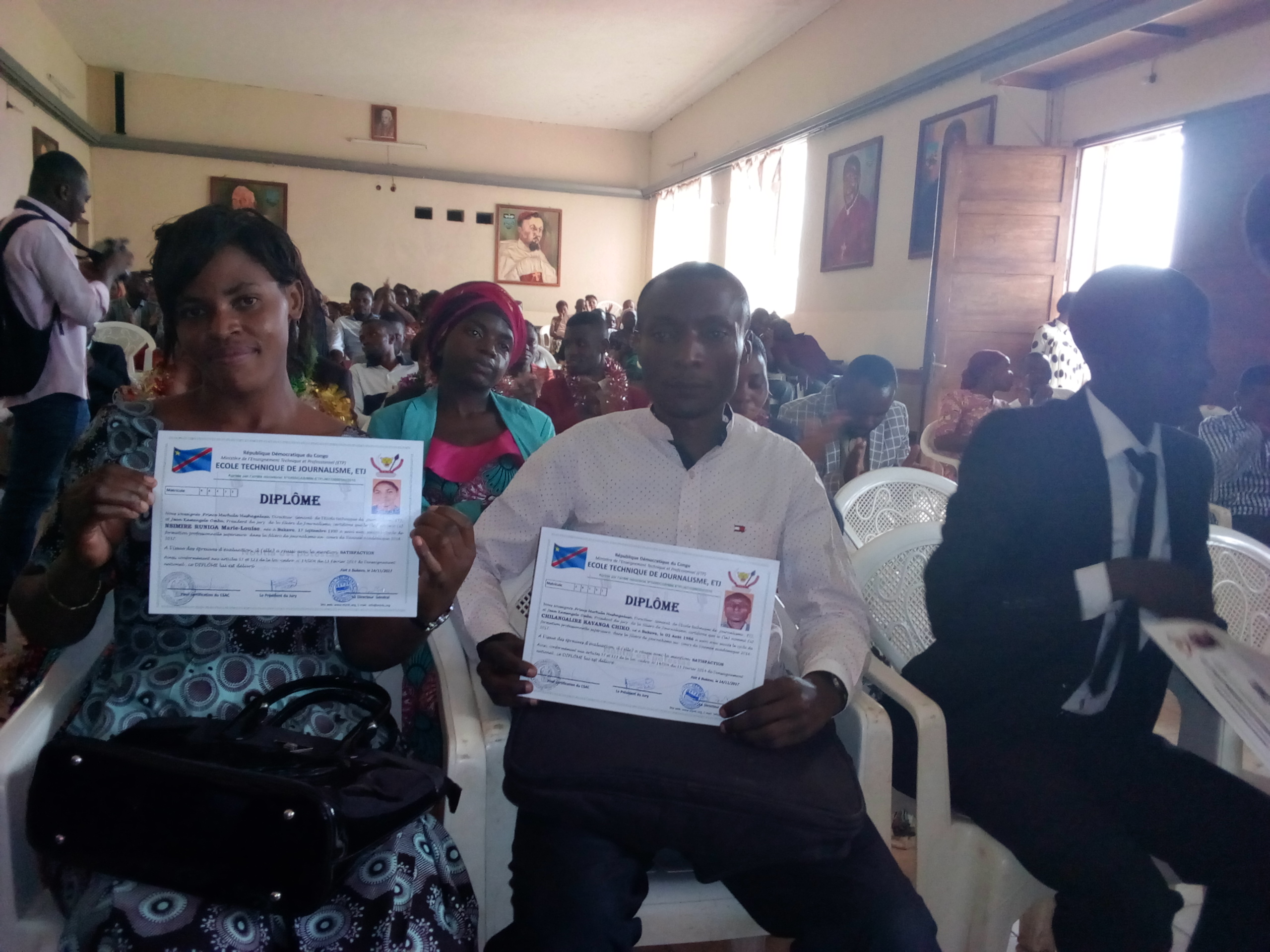 Bukavu : L’ETJ couronne 50 étudiants finalistes en journalisme et en management