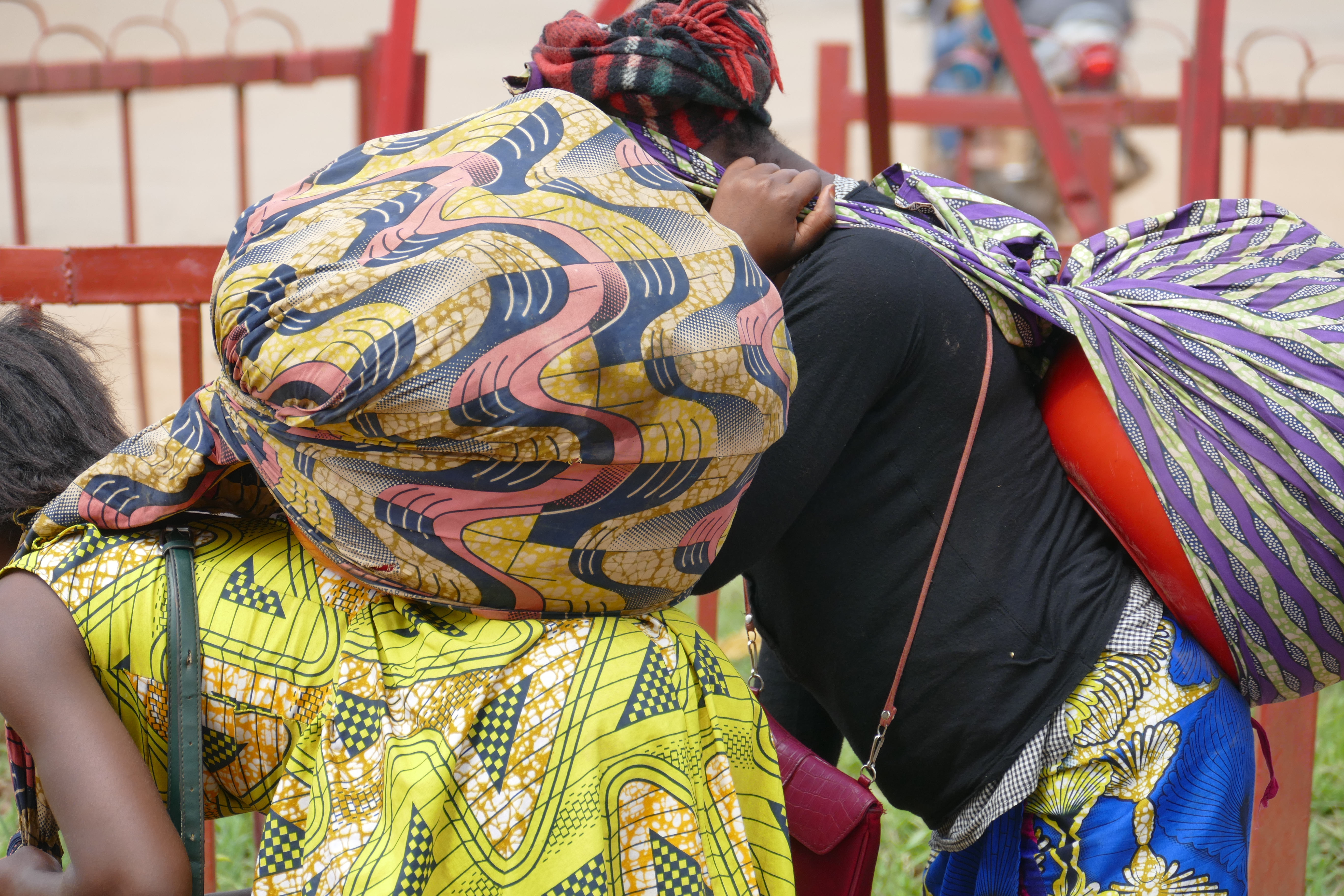 Les femmes porteuses des fardeaux, piliers de leurs familles à Bukavu