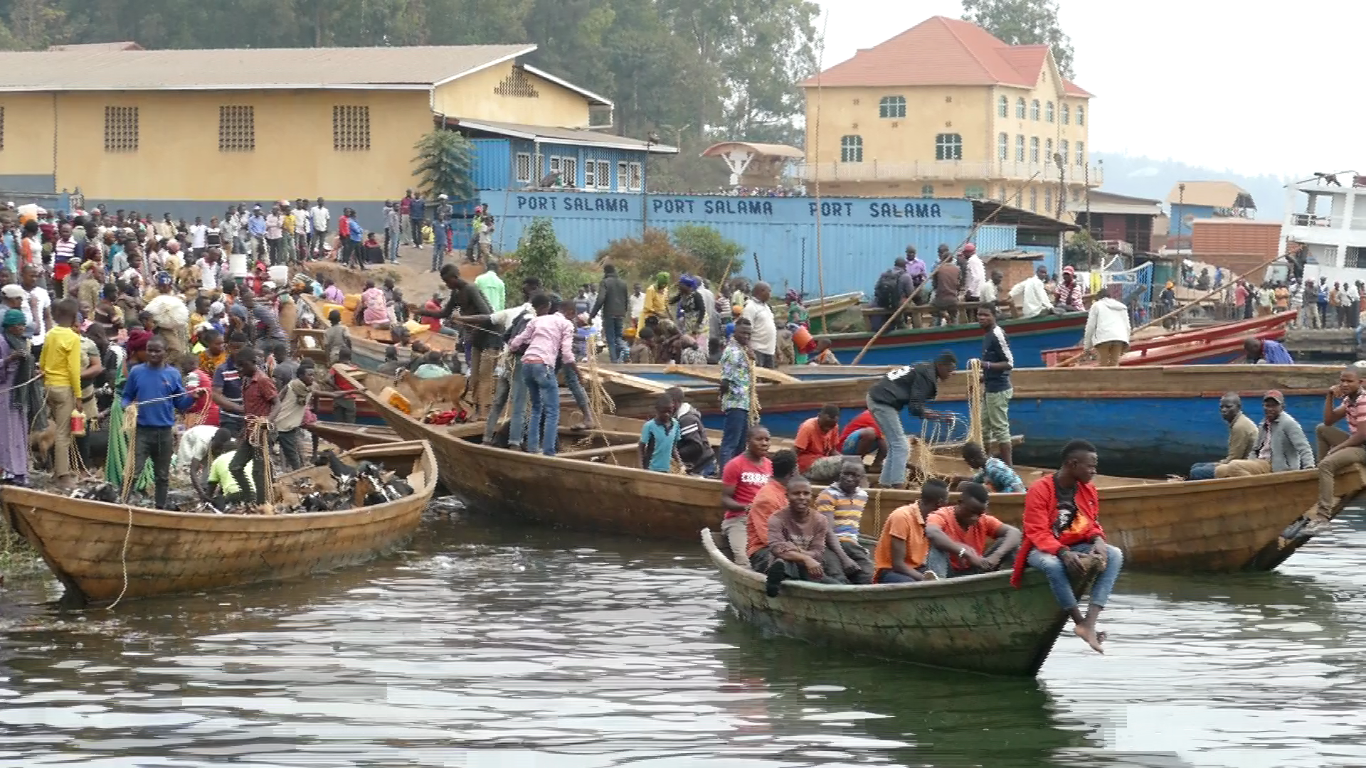 RDC : Naufrage sur le lac Albert, 11 personnes disparues