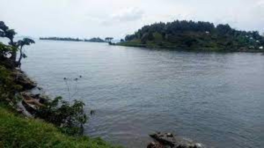 Kalehe: Un corps sans vie d’un homme d’une quarantaine d’années retrouvé au bord du lac Kivu à Makengere