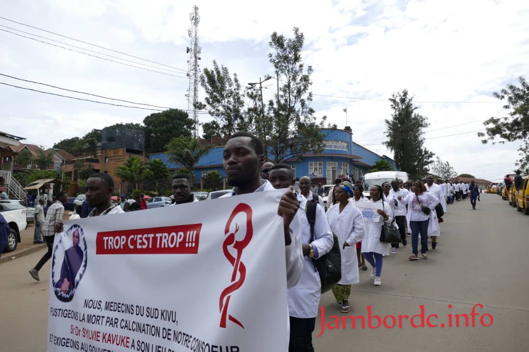 Sud-Kivu: Les médecins dans les rues de Bukavu pour dénoncer l’insécurité dont ils sont victimes