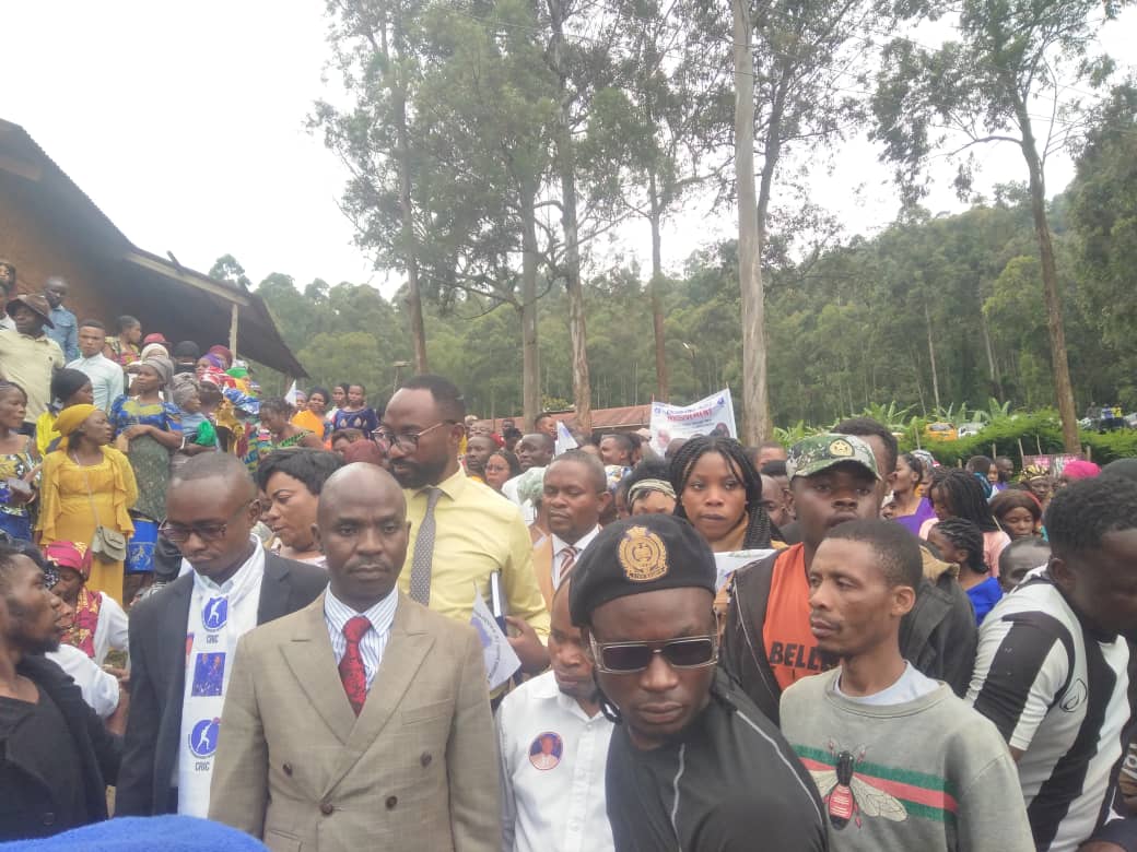 Bukavu: le Pasteur Moïse Zirhumana Bashugi s’enrôle et plaide pour la prologation de l’opération d’identification et d’enrôlement des électeurs